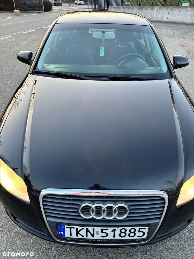 Audi A4 Limousine - 6