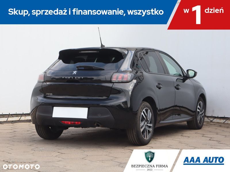 Peugeot 208 - 7