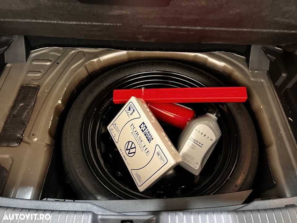 Volkswagen T-Cross - 31