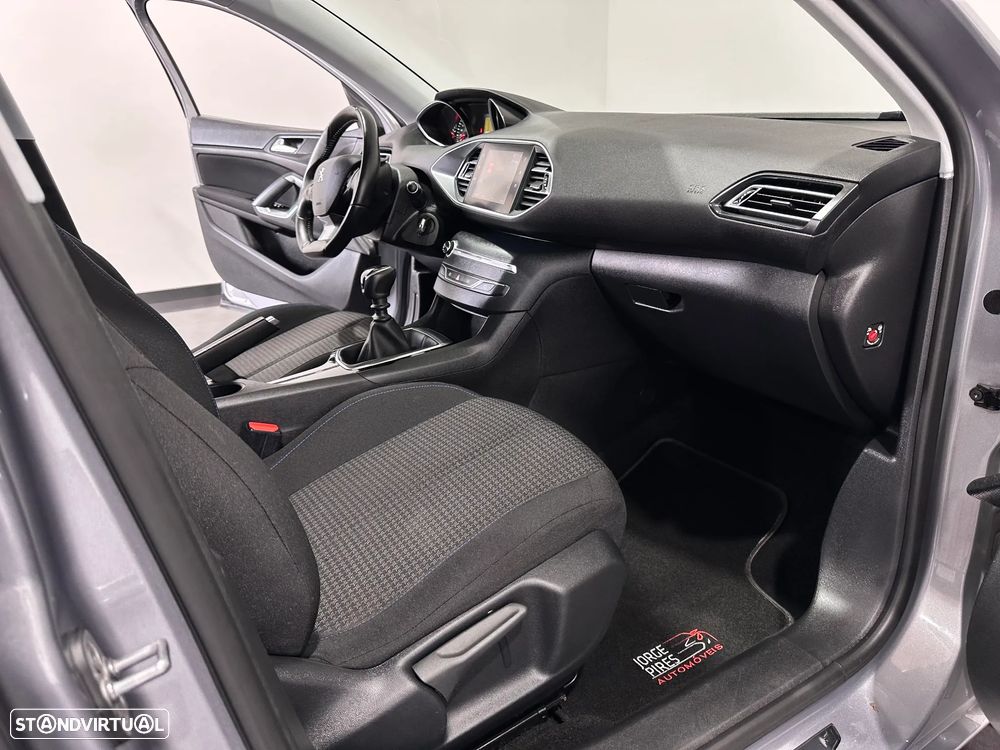 Peugeot 308 SW 1.5 BlueHDi Style - 38