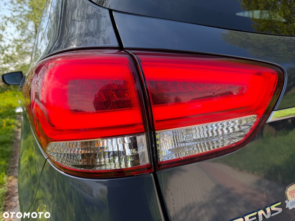 Kia Carens 1.7 CRDi 141 Dream Team Edition - 23
