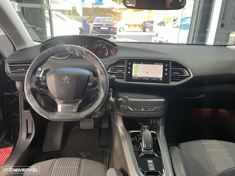Peugeot 308 SW 1.5 BlueHDi Allure EAT8 - 11