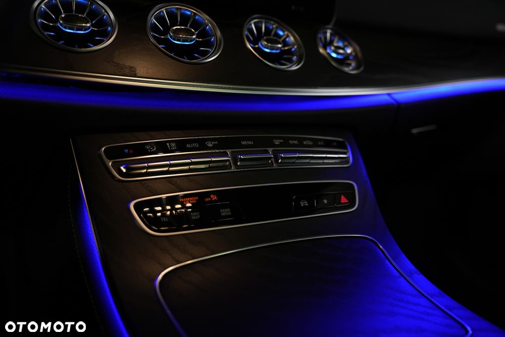 Mercedes-Benz Klasa E 200 9G-TRONIC - 17