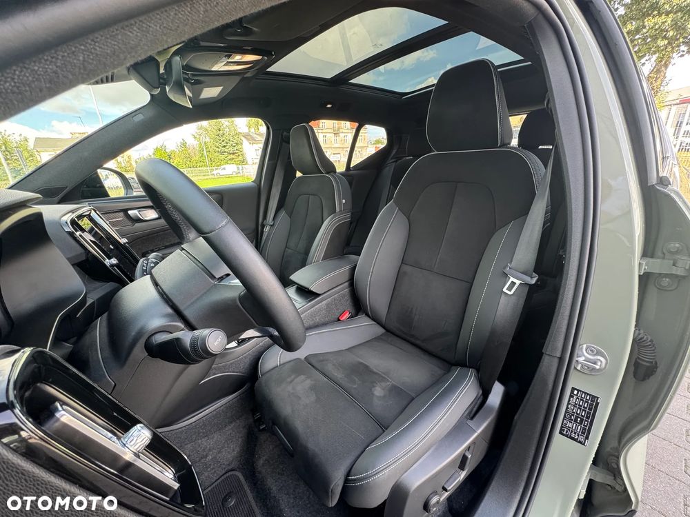 Volvo XC 40 82kWh Recharge Twin AWD Ultimate - 12