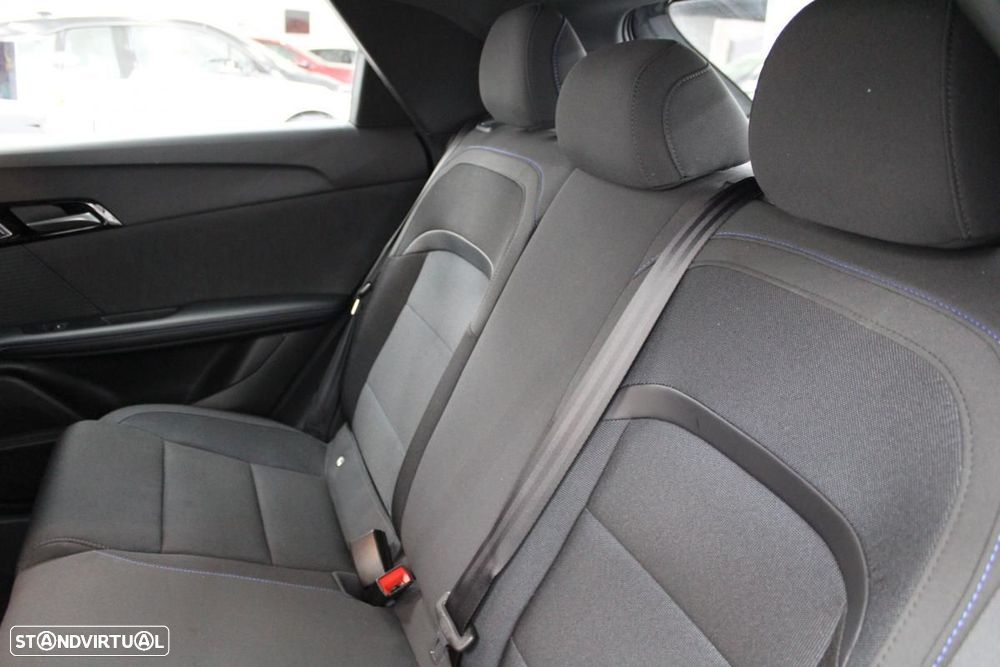 MG MG4 51 kWh Standard - 13