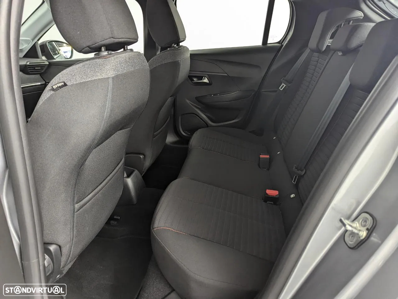 Peugeot 208 1.2 PureTech Active - 18