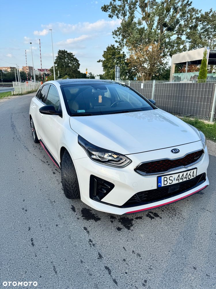 Kia ProCeed - 1