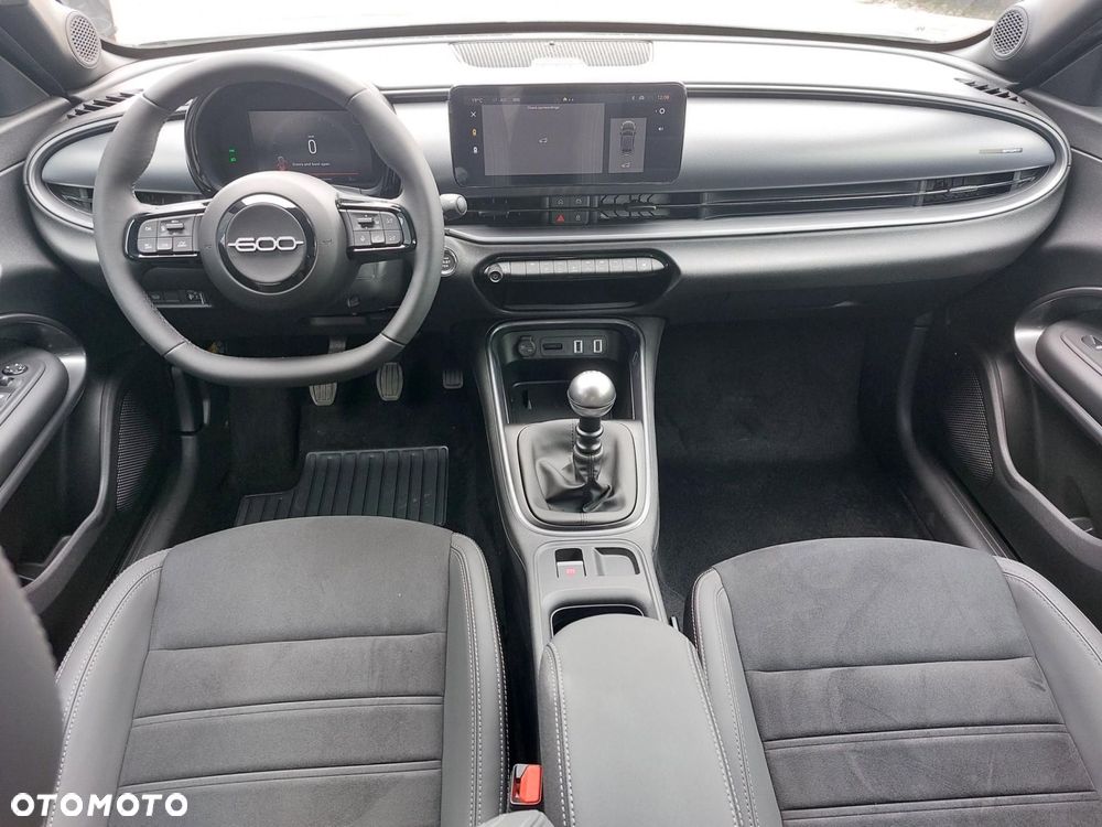 Fiat 600 1.2 Turbo Sport - 16