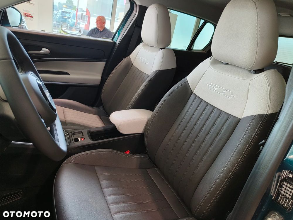 Fiat 600 1.2 Turbo La Prima eDCT - 9