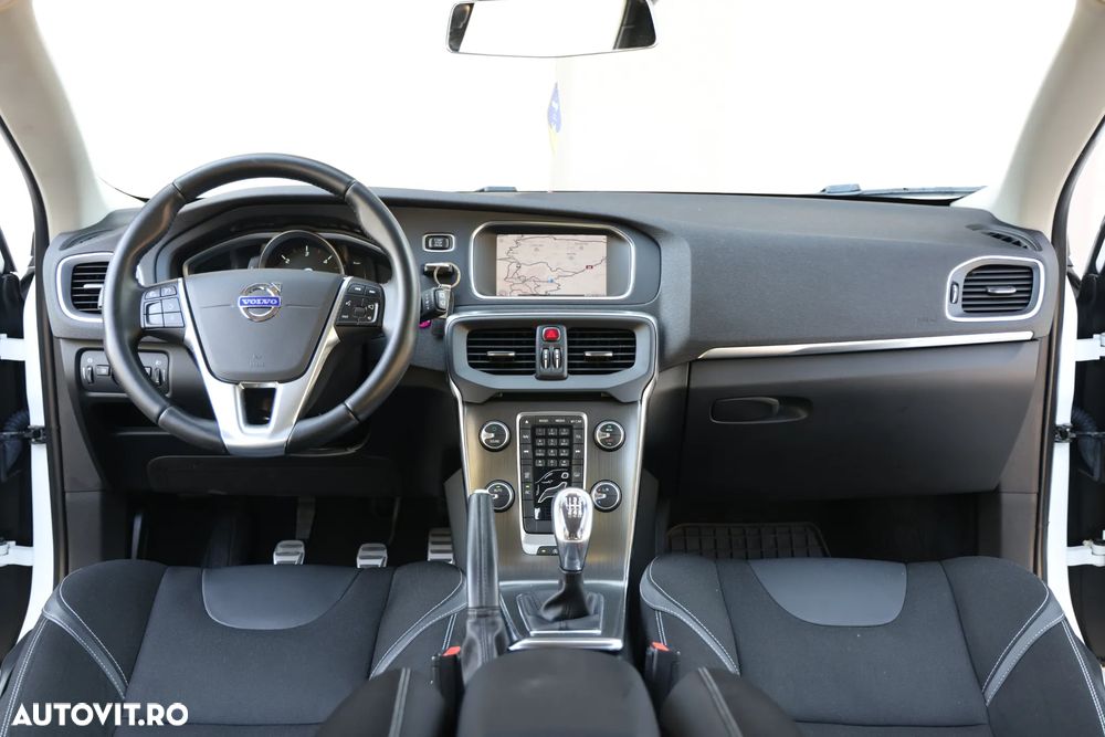 Volvo V40 D2 94g Summum - 14