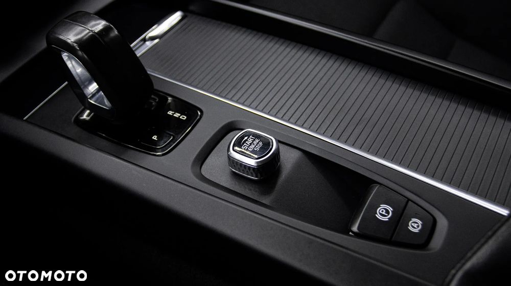 Volvo V60 B3 B Momentum Core - 22