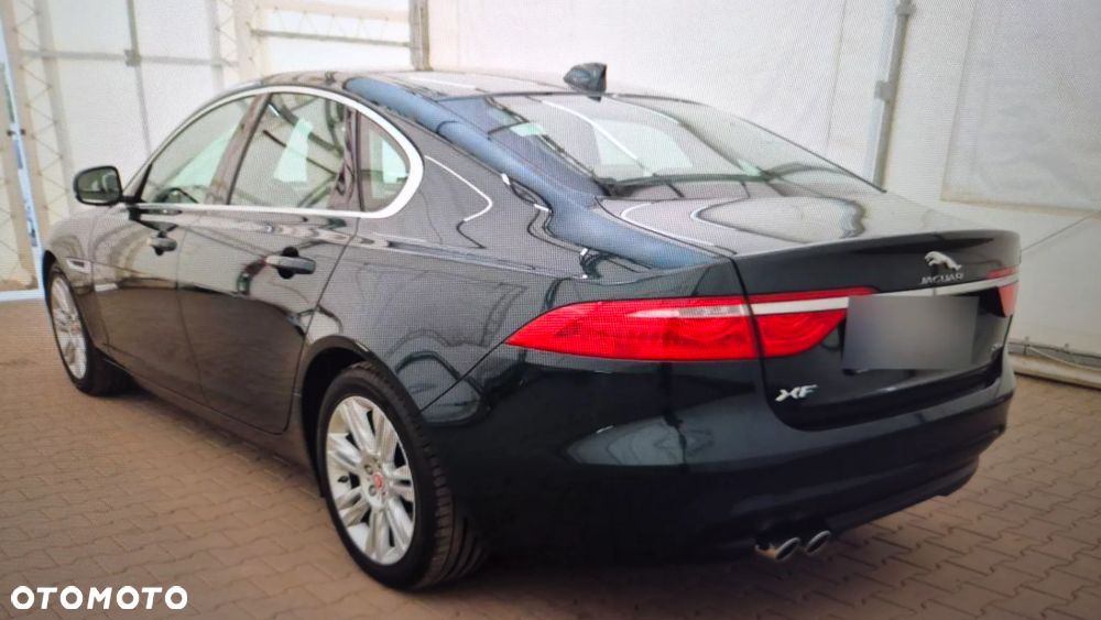 Jaguar XF 2.0 i4D Portfolio - 4