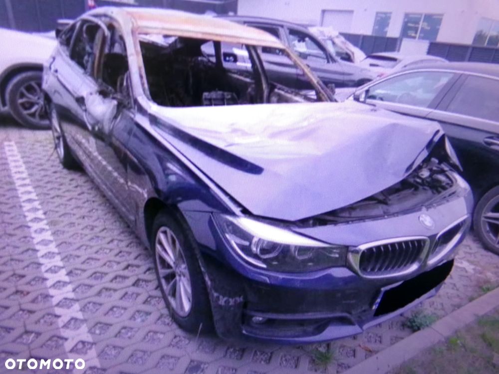 BMW Seria 3 318d Advantage