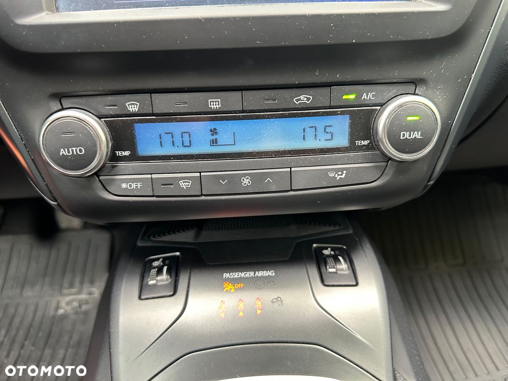 Toyota Avensis 2.0 D-4D Prestige - 15