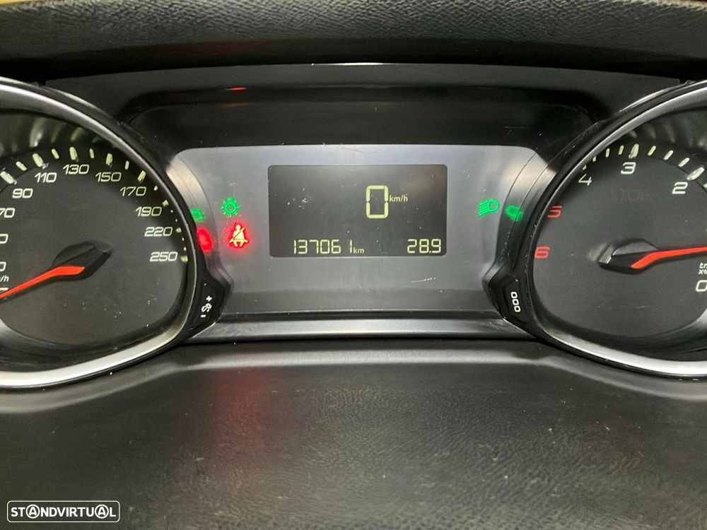 Peugeot 308 SW - 12