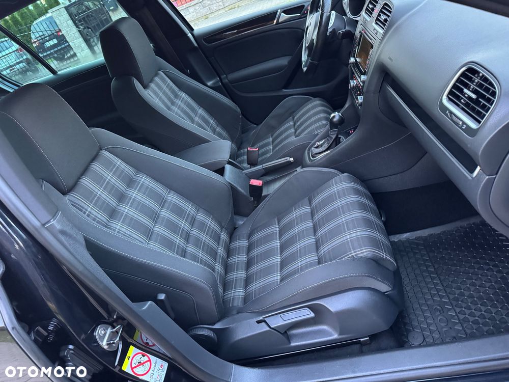 Volkswagen Golf 2.0 TDI DPF DSG GTD - 36