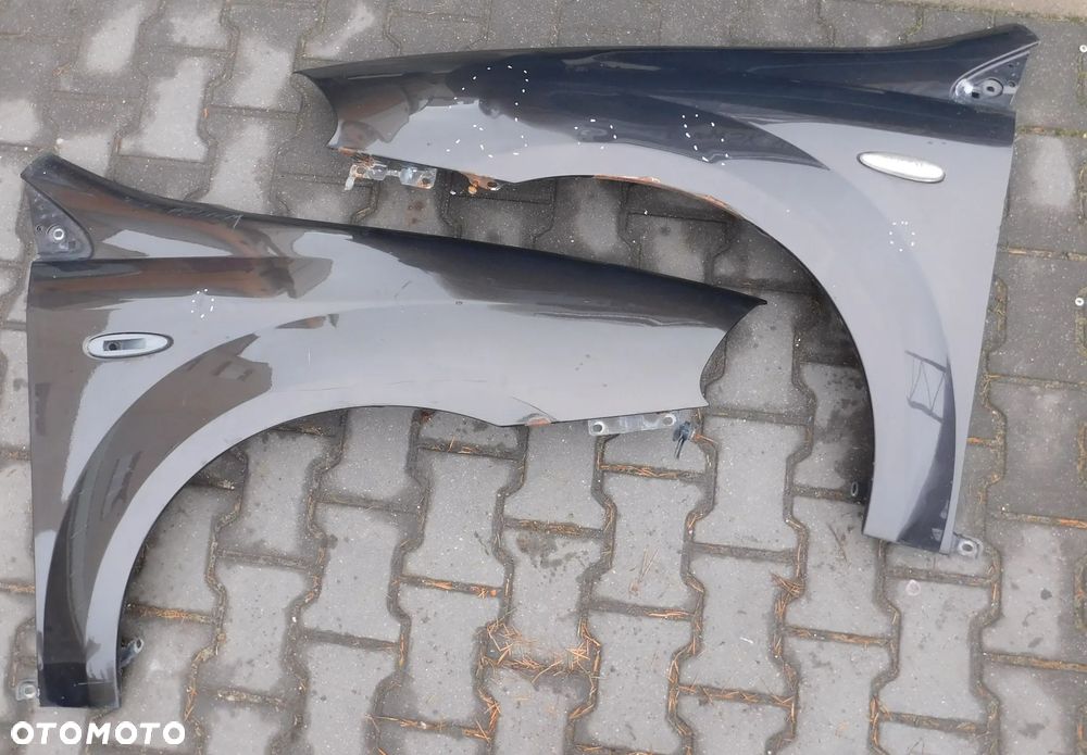 błotnik lewy prawy przód FIAT CROMA II brąz - 1