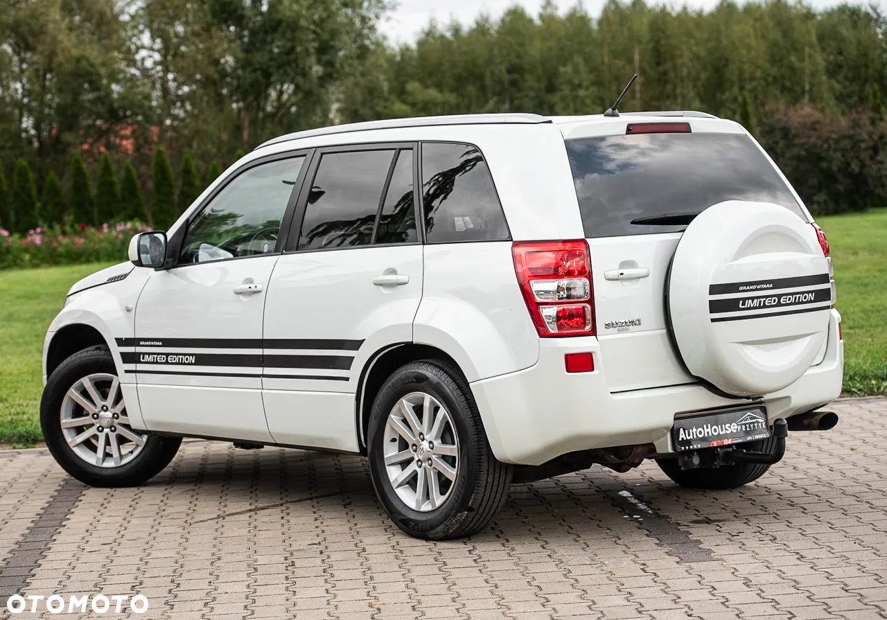 Suzuki Grand Vitara 2.0 De luxe - 8