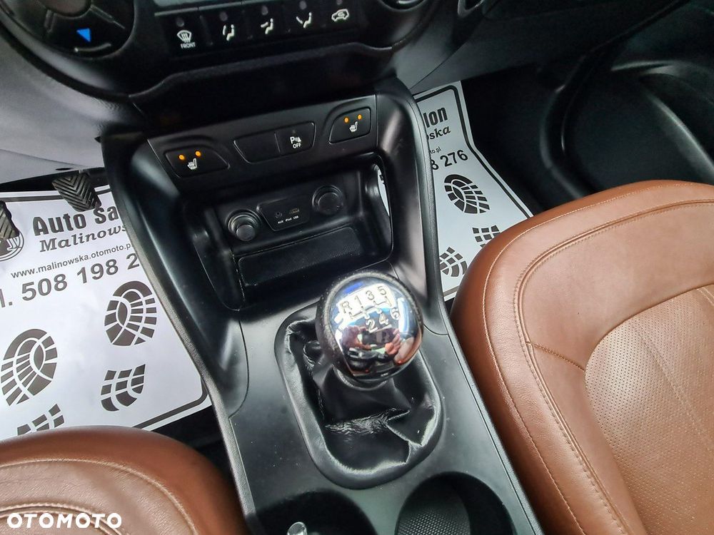 Hyundai ix35 2.0 CRDi 4WD Premium - 15