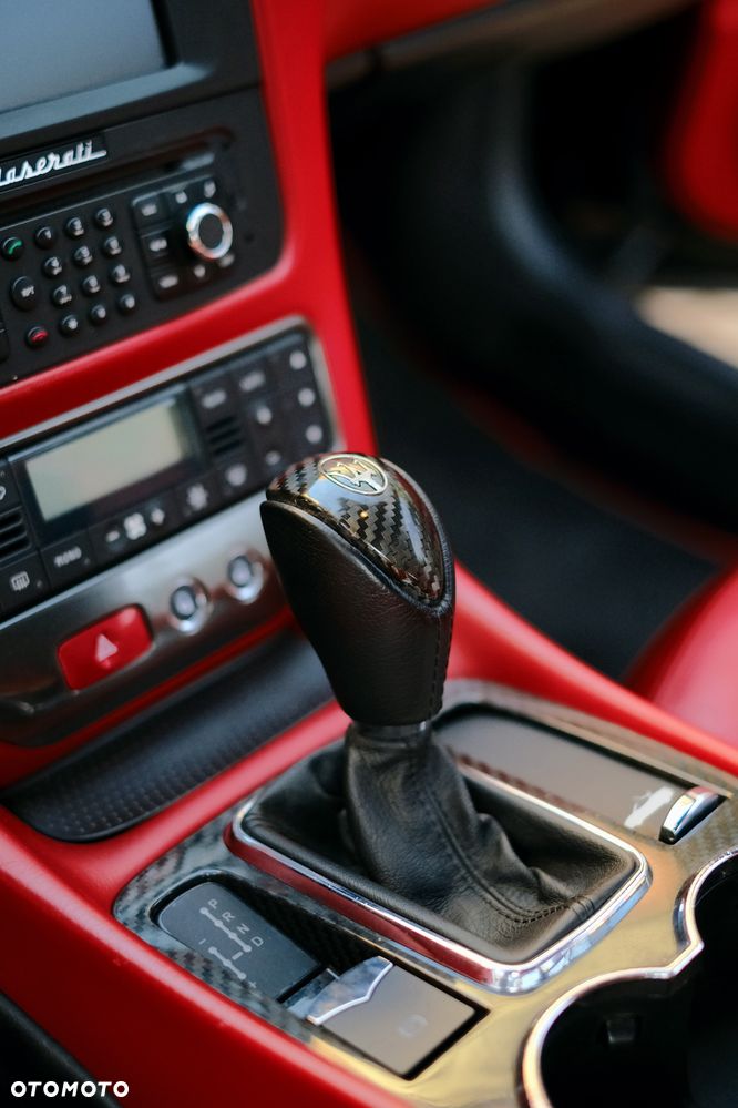 Maserati GranCabrio MC - 13