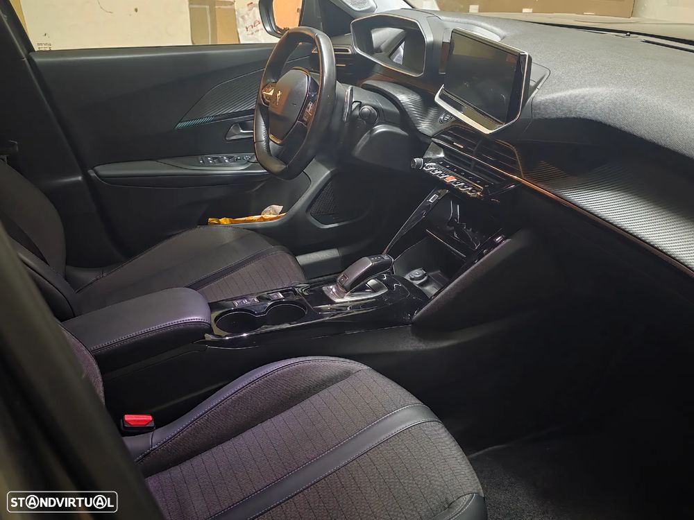 Peugeot 2008 1.2 PureTech Allure Pack EAT8 - 6