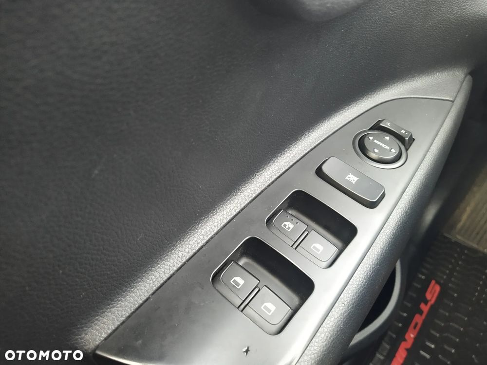 Kia Stonic 1.2 M - 11