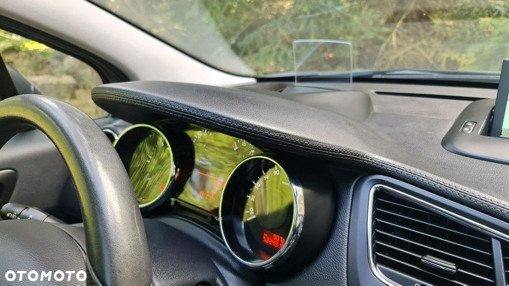 Peugeot 5008 HDI 160 Automatik Allure - 20