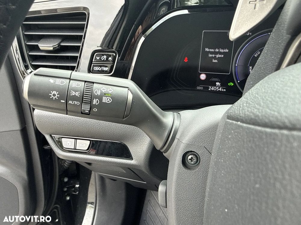 Lexus Seria NX - 16