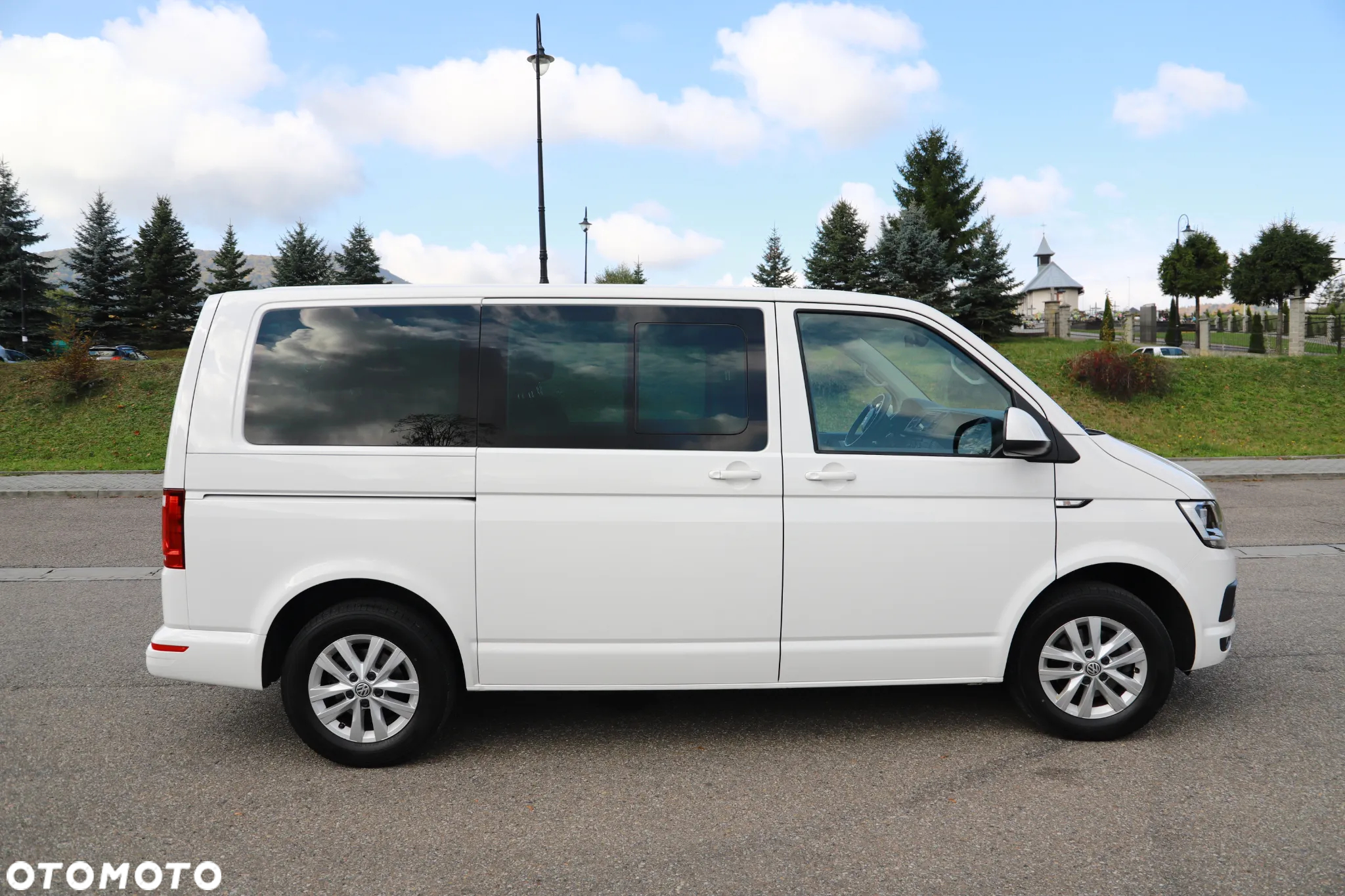 Volkswagen Caravelle 2.0 TDI L1 Comfortline - 5