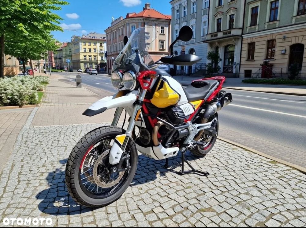 Moto Guzzi V85 - 6