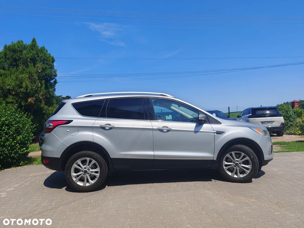 Ford Kuga 2.0 TDCi 4x2 Titanium - 22
