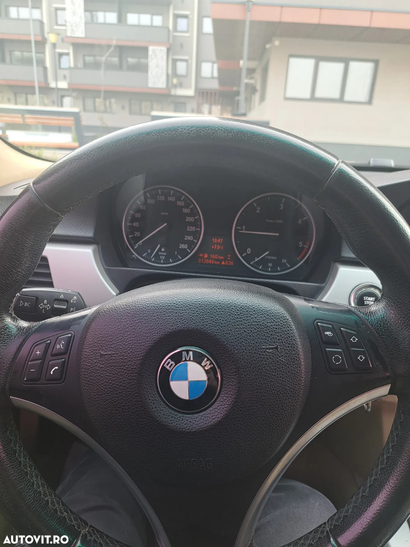 BMW Seria 3 318d - 10