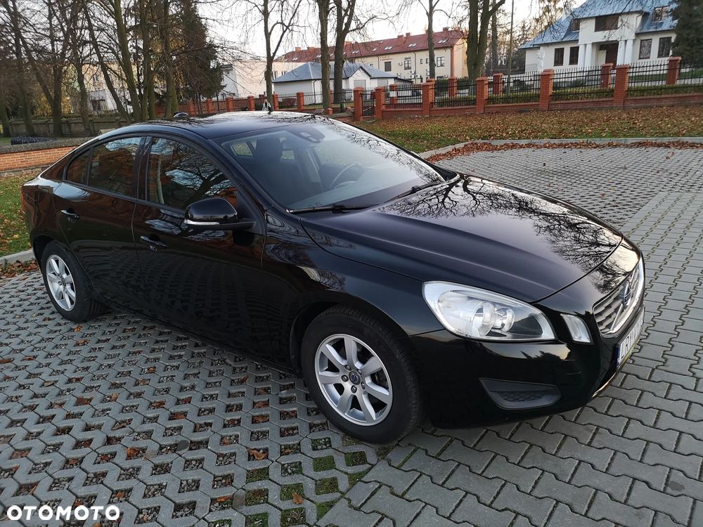 Volvo S60 T3 Edition - 16