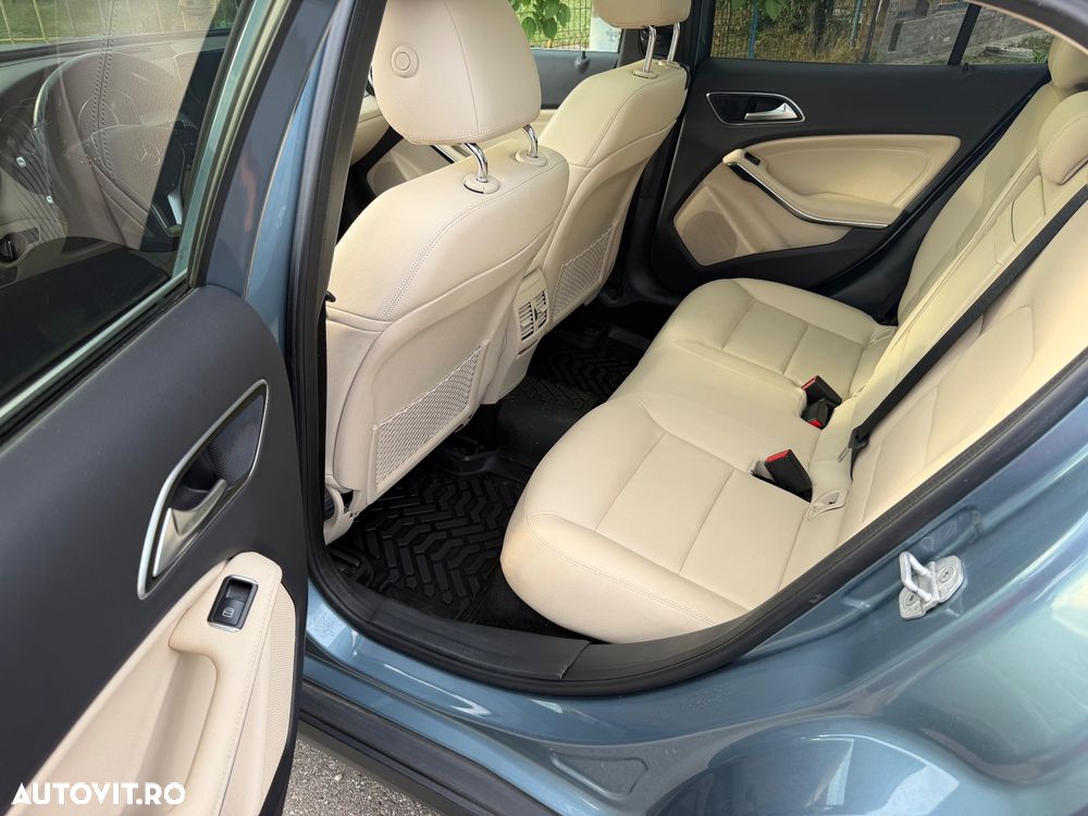 Mercedes-Benz GLA 220 CDI Aut. - 10