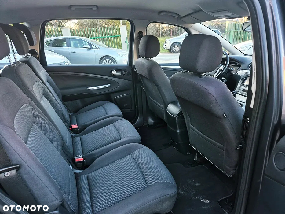 Ford S-Max 2.0 FF Titanium - 36