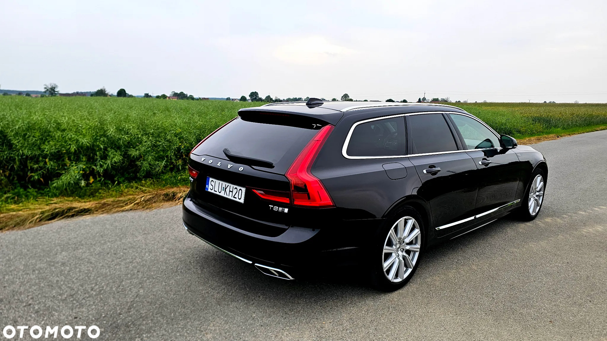 Volvo V90 T8 AWD Plug-In Hybrid Inscription - 6