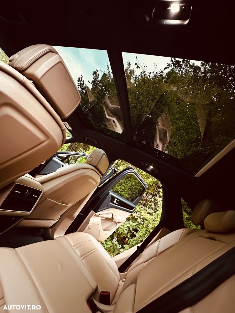 Porsche Cayenne - 27