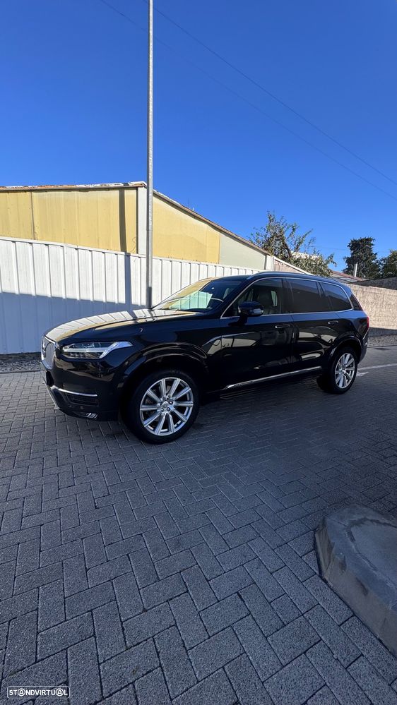 Volvo XC 90 - 1