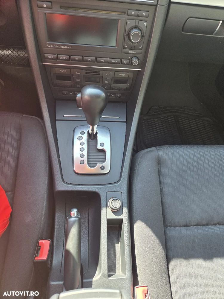 Audi A4 Limuzina - 12