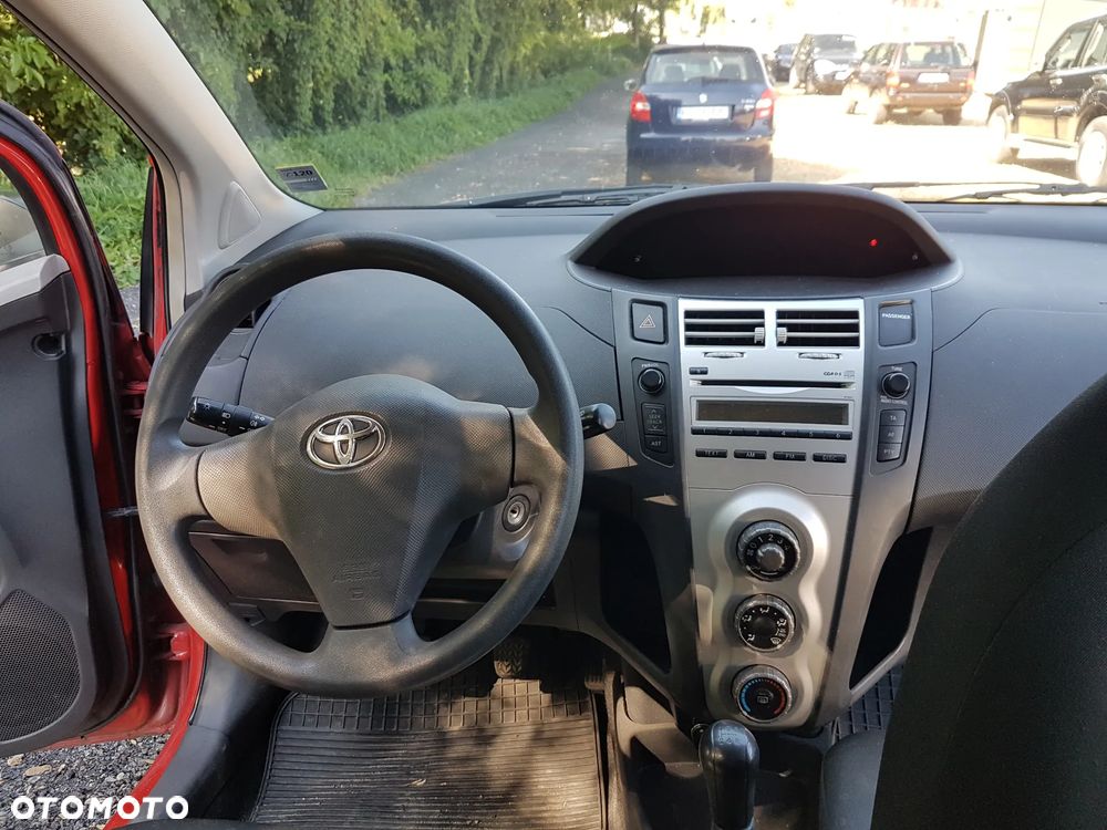 Toyota Yaris 1.0 VVT-i Style - 17