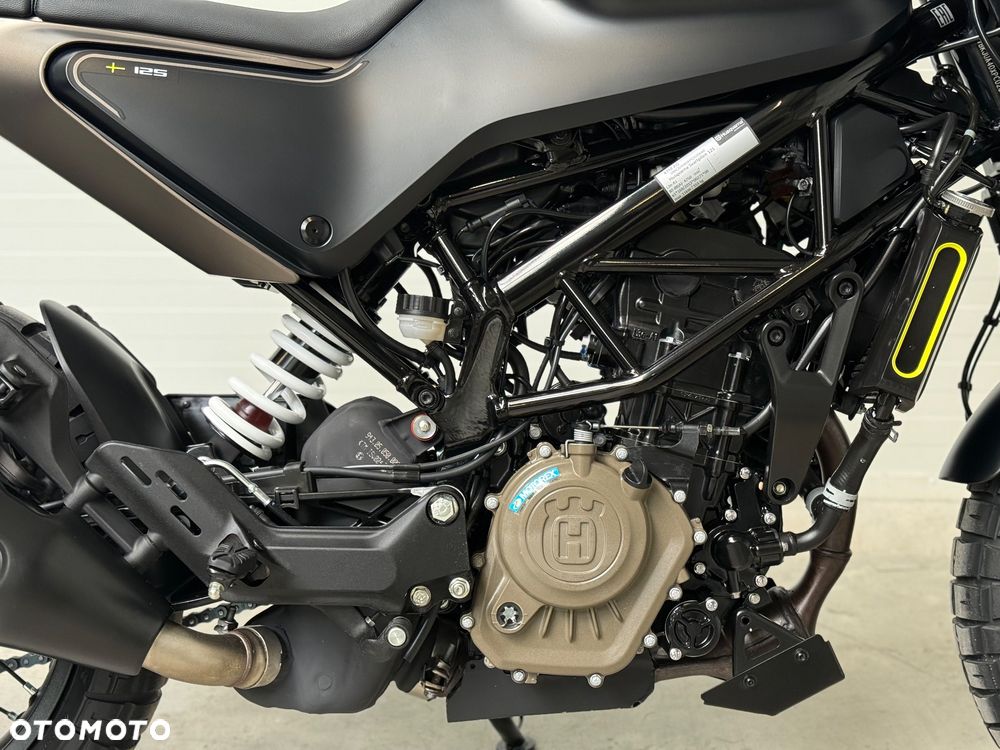 Husqvarna Svartpilen - 13