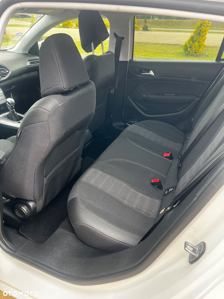 Peugeot 308 PureTech 130 Stop & Start Allure - 10