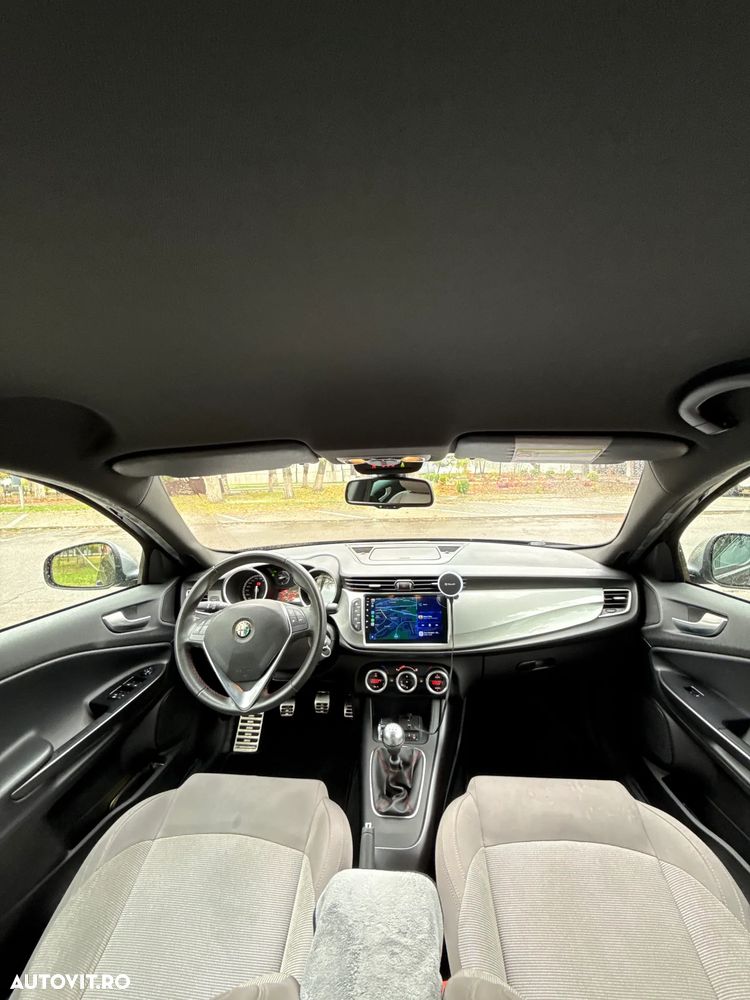 Alfa Romeo Giulietta 1.4 M-Air Distinctive - 10