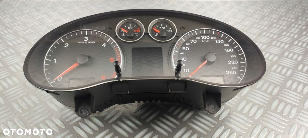 8P0920930K licznik zegary prędkościomierz AUDI A3 8P 2,0 TDI FIS EUROPA - 2