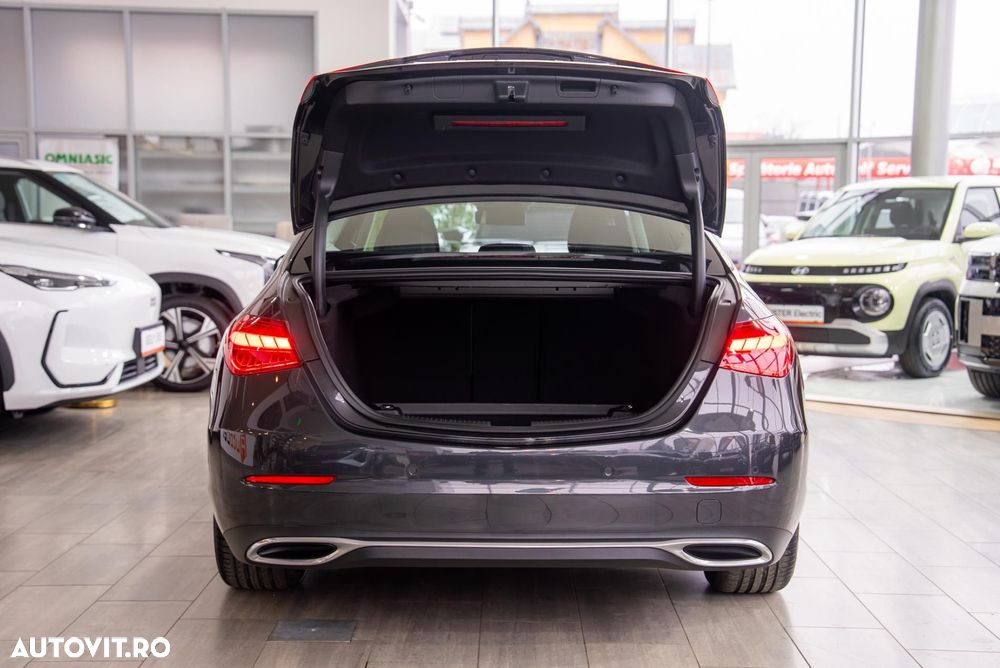 Mercedes-Benz C 220 d MHEV - 13