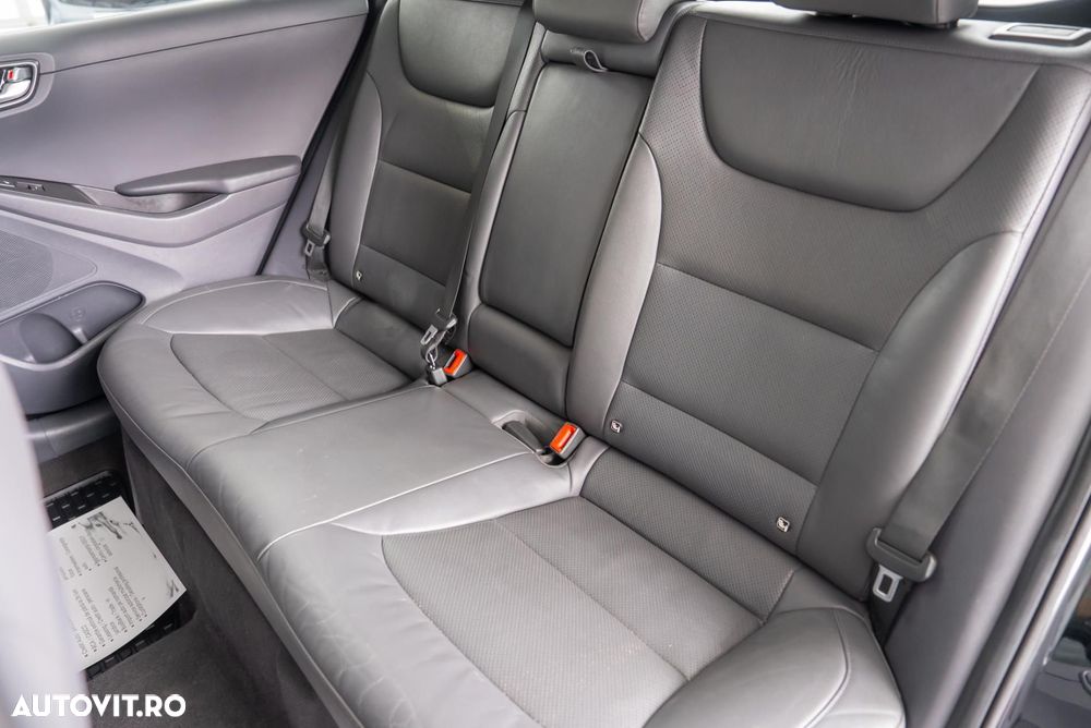 Hyundai IONIQ 1.6 GDI Premium - 23