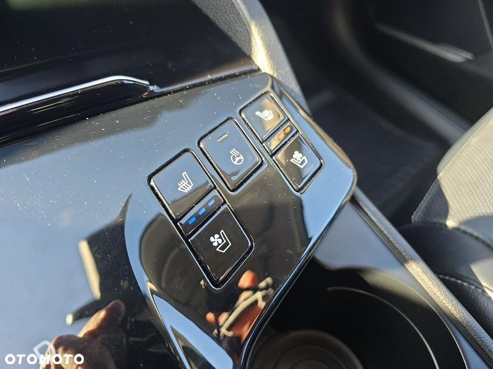 Kia Sportage 1.6 T-GDI HEV Business Line 4WD - 32