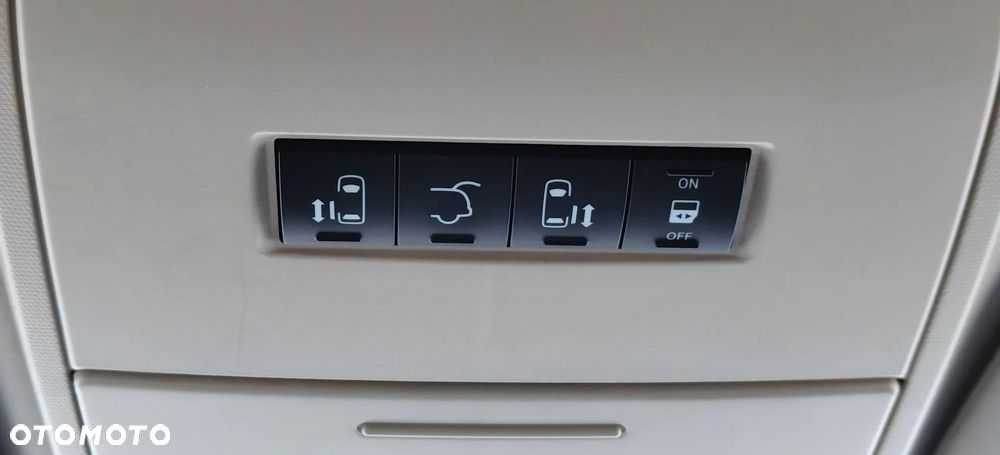 Lancia Voyager 2.8 CRD16v Platinum - 38
