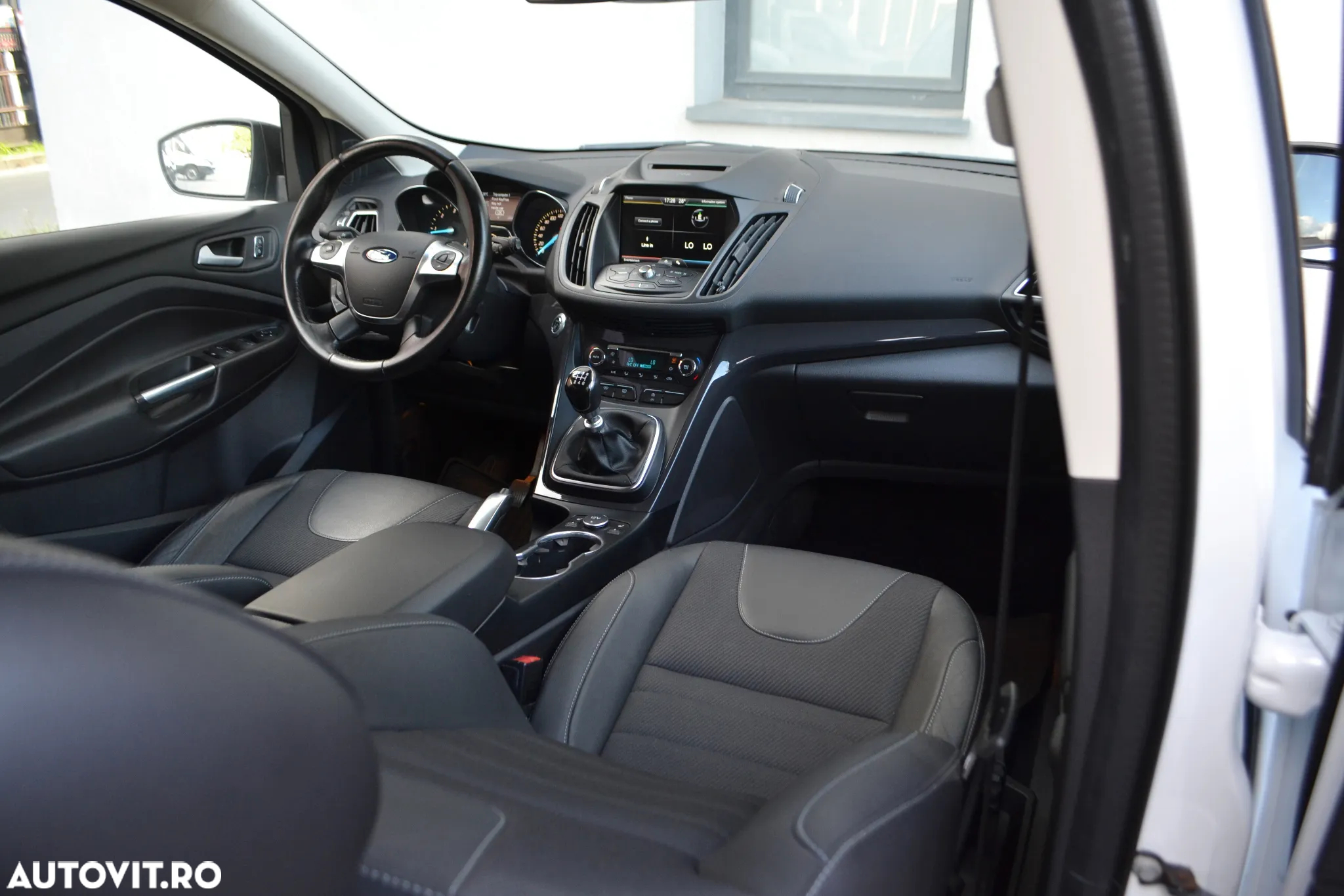 Ford Kuga 2.0 TDCi 4WD Titanium - 10