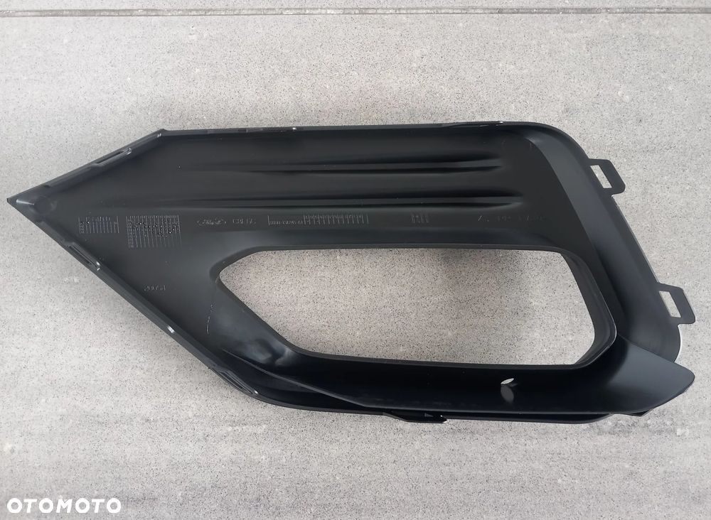 Ramka halogenu - kratka prawa Ford Fiesta 2017- 2328374 - 3
